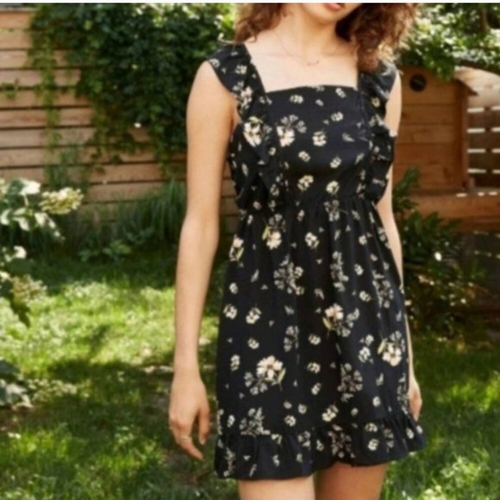 Wild Fable Floral Sleeveless Ruffle Apron Mini Dress